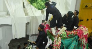 The Ninth Nizam of Hyderabad Nawab Mir Muhammad Azmet Ali Khan, Walashan Azmet Jah Bahadur, presents the traditional Dhatti and Nazrana to the Bibi Ka Alam on 10th day of Moharram (17th July 2024) at Purani Haveli. Scion of the Paigah family and Trustee, Mukarram Jah Trust for Education and Learning Nawab Abul Faiz Khan, Nawab Faiz bin Jung and Charminar MLA Mir Zulfikhar Ali Khan are also seen.