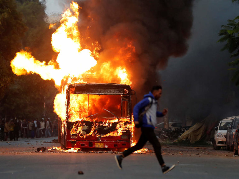 Delhi riots bus burning